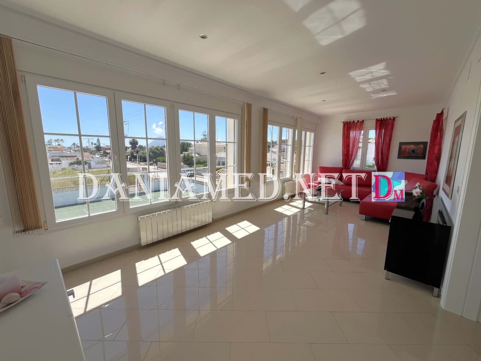 3 sovrum Villa till salu i Els Poblets med pool garage - 930 000 € (Ref: 9934816)