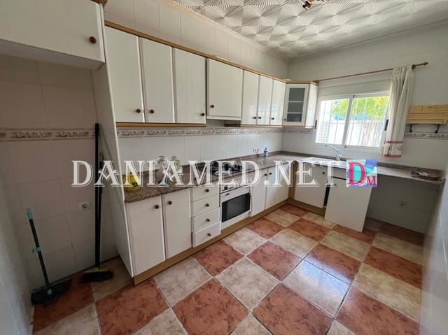 3 slaapkamer Rijtjeshuis te koop in Centro Urbano, Dénia - € 265.000 (Ref: 9934819)