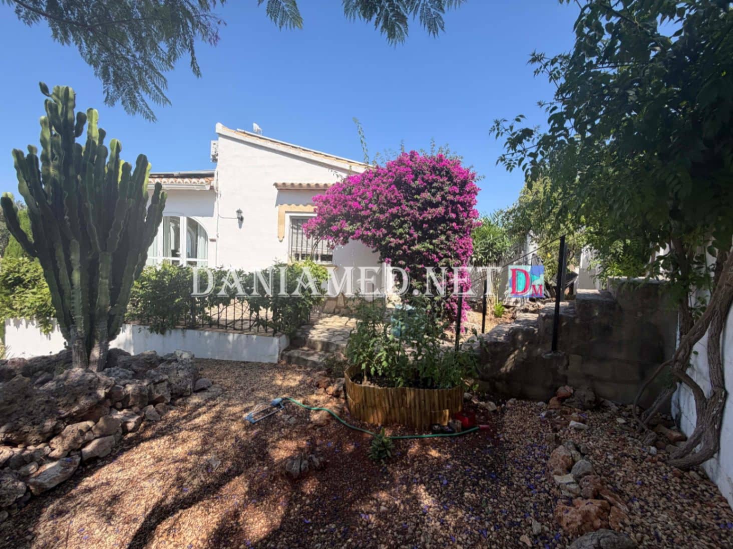 2 slaapkamer Villa te koop in Rafol de Almunia met zwembad garage - € 410.000 (Ref: 9956625)
