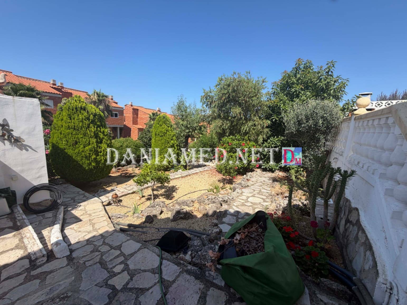 2 slaapkamer Villa te koop in Rafol de Almunia met zwembad garage - € 410.000 (Ref: 9956625)