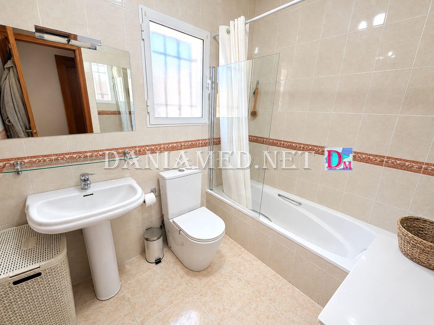 2 bedroom Villa for sale in Rafol de Almunia with pool garage - € 410,000 (Ref: 9956625)