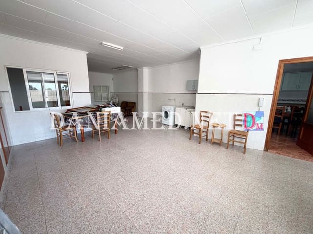 7 soveværelse Byhus til salg i Els Poblets med garage - € 699.000 (Ref: 9973992)