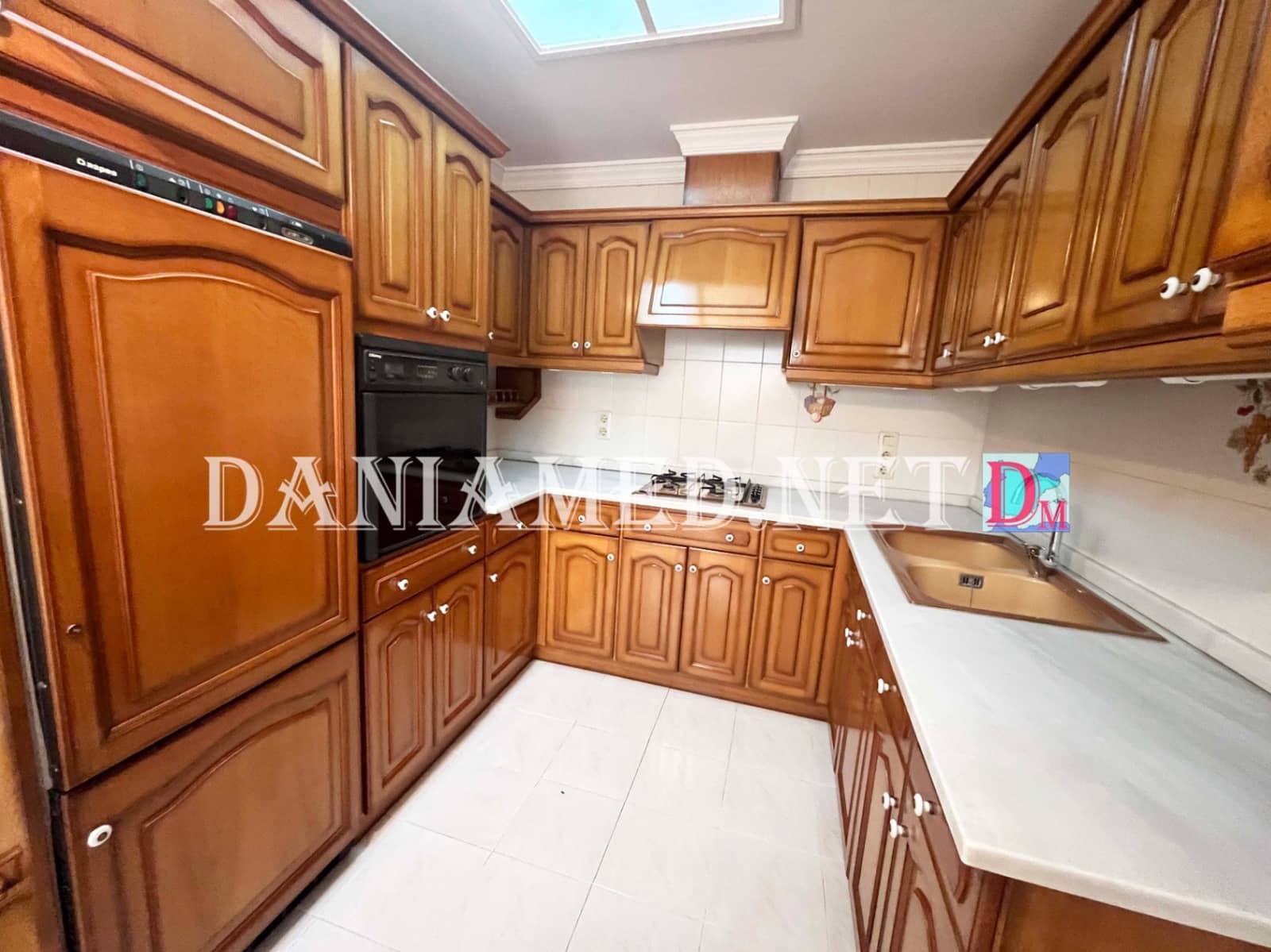 7 soveværelse Byhus til salg i Els Poblets med garage - € 699.000 (Ref: 9973992)