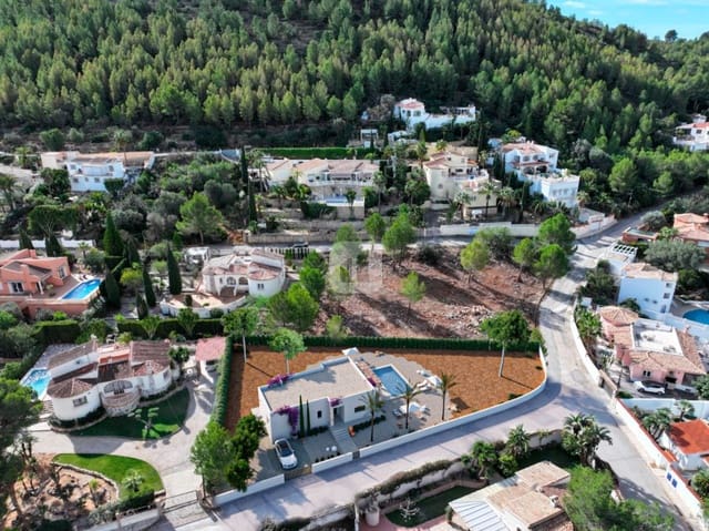 3 soverom Villa til salgs i El Montgó, Dénia med svømmebasseng garasje - € 850 000 (Ref: 9997791)