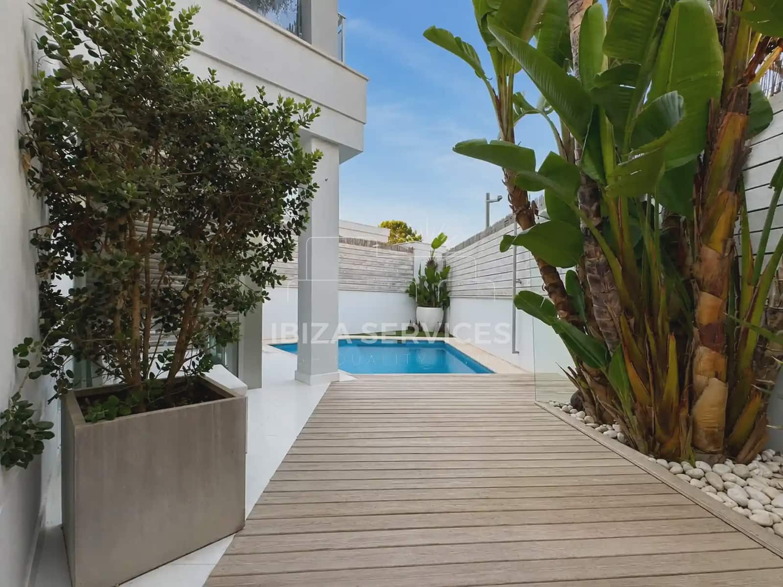 5 bedroom Terraced Villa for sale in Talamanca with pool garage - € 1,995,000 (Ref: 10038575)