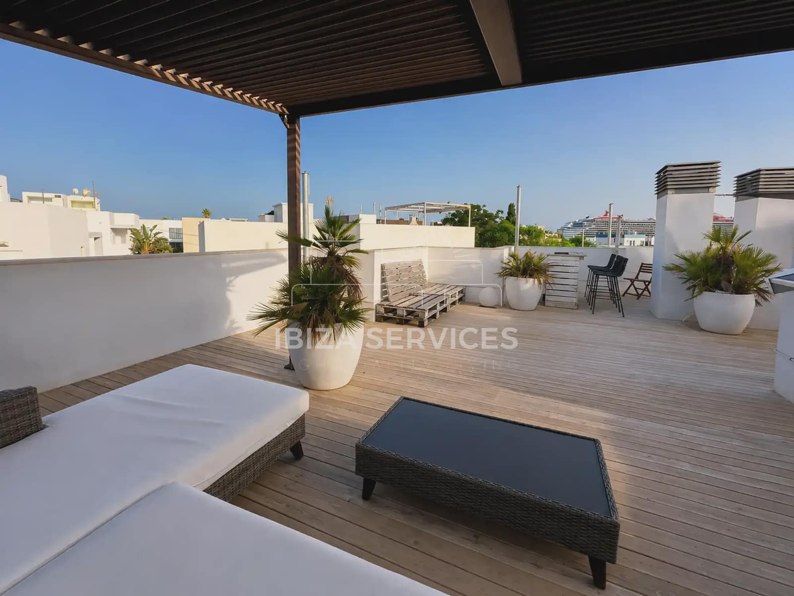 5 bedroom Terraced Villa for sale in Talamanca with pool garage - € 1,995,000 (Ref: 10038575)