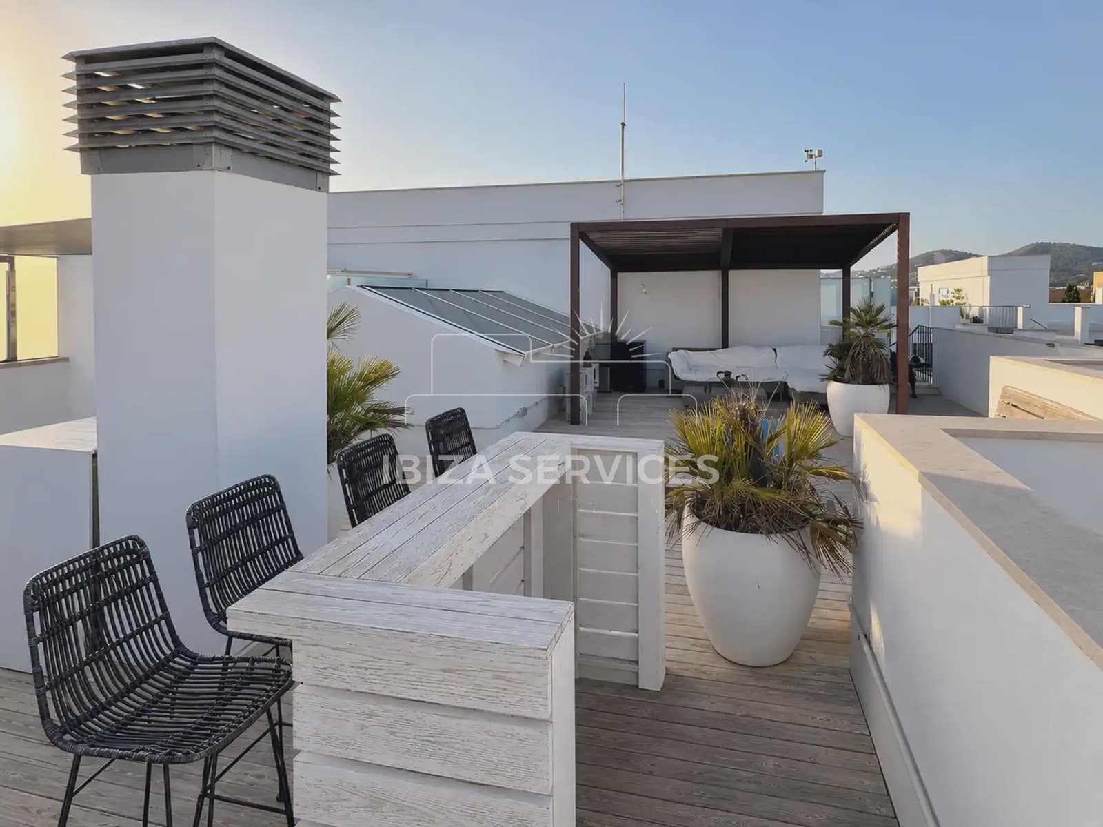 5 bedroom Terraced Villa for sale in Talamanca with pool garage - € 1,995,000 (Ref: 10038575)