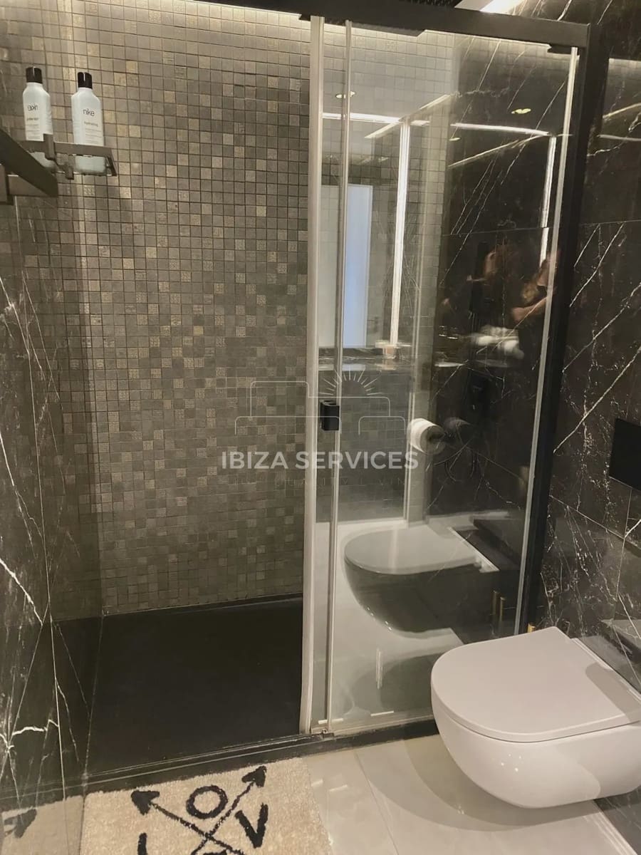 2 soverom Leilighet til leie i Ibiza by med svømmebasseng - € 2 200 (Ref: 10050489)