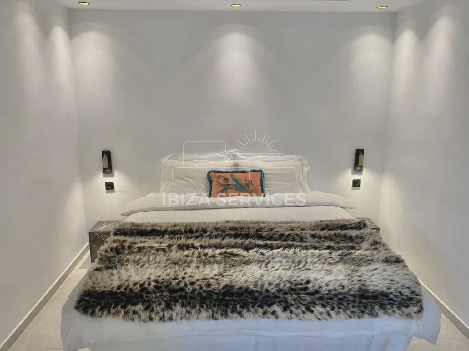 2 soverom Leilighet til leie i Ibiza by med svømmebasseng - € 2 200 (Ref: 10050489)