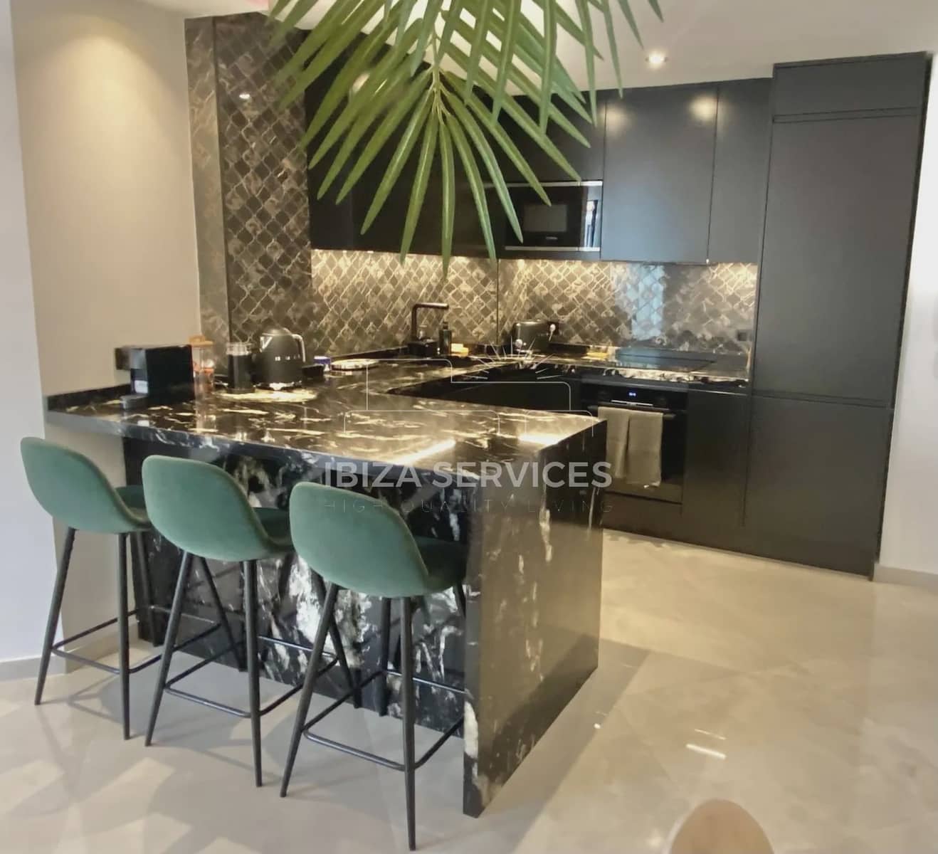 2 soverom Leilighet til leie i Ibiza by med svømmebasseng - € 2 200 (Ref: 10050489)