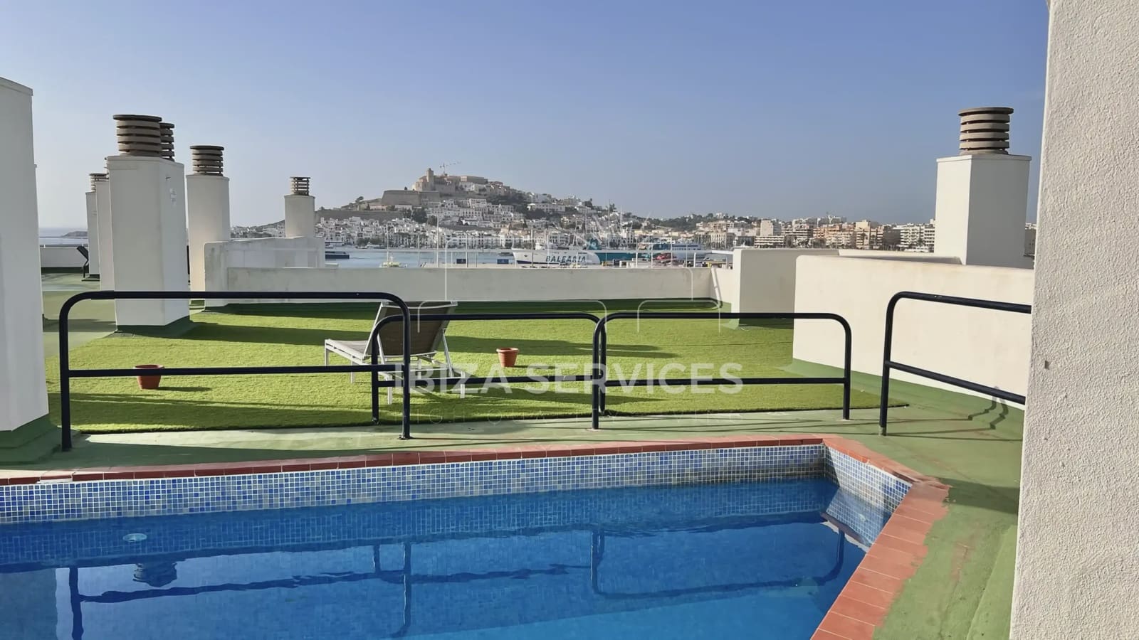 2 soverom Leilighet til leie i Ibiza by med svømmebasseng - € 2 200 (Ref: 10050489)