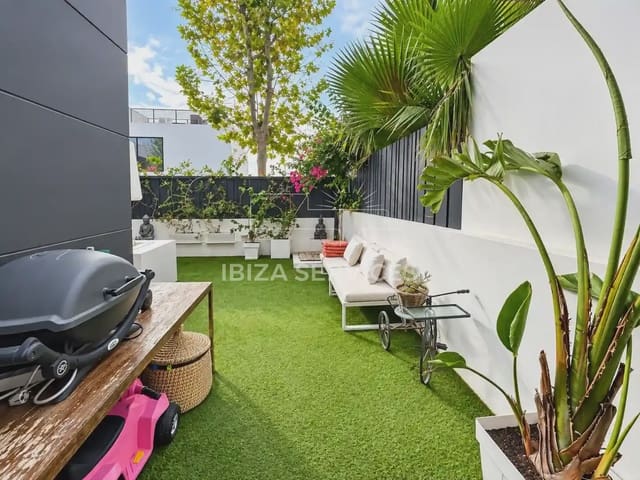 2 soverom Leilighet til salgs i Nuestra Señora de Jesus, Santa Eulalia / Santa Eularia med svømmebasseng garasje - € 790 000 (Ref: 10060907)