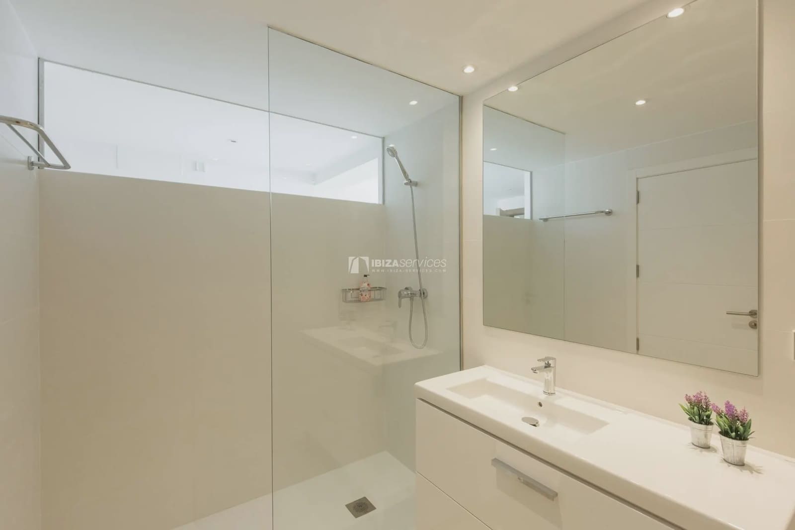 2 bedroom Apartment for rent in Ibiza / Eivissa town with garage - € 1,500 (Ref: 10095034)
