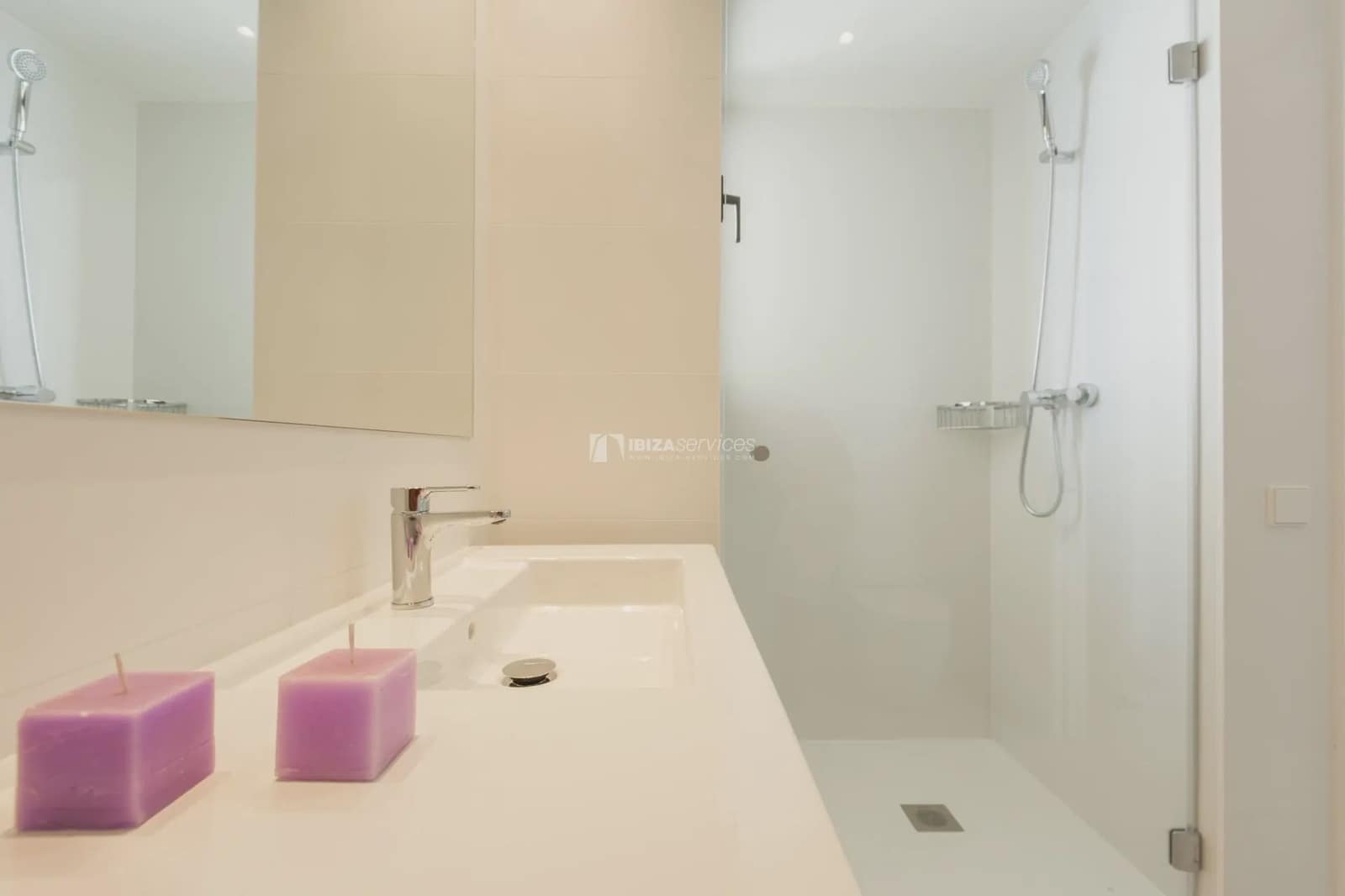 2 bedroom Apartment for rent in Ibiza / Eivissa town with garage - € 1,500 (Ref: 10095034)