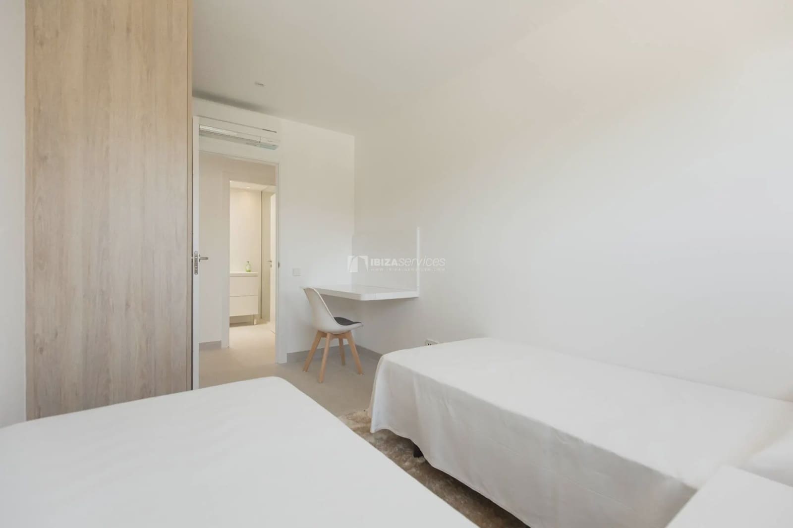 2 bedroom Apartment for rent in Ibiza / Eivissa town with garage - € 1,500 (Ref: 10095034)