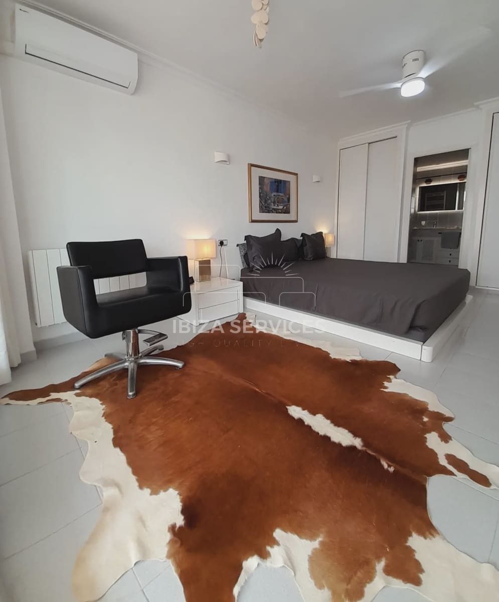 2 Zimmer Apartment zu verkaufen in Ibiza / Eivissa Stadt mit Pool Garage - 800.000 € (Ref: 10147160)