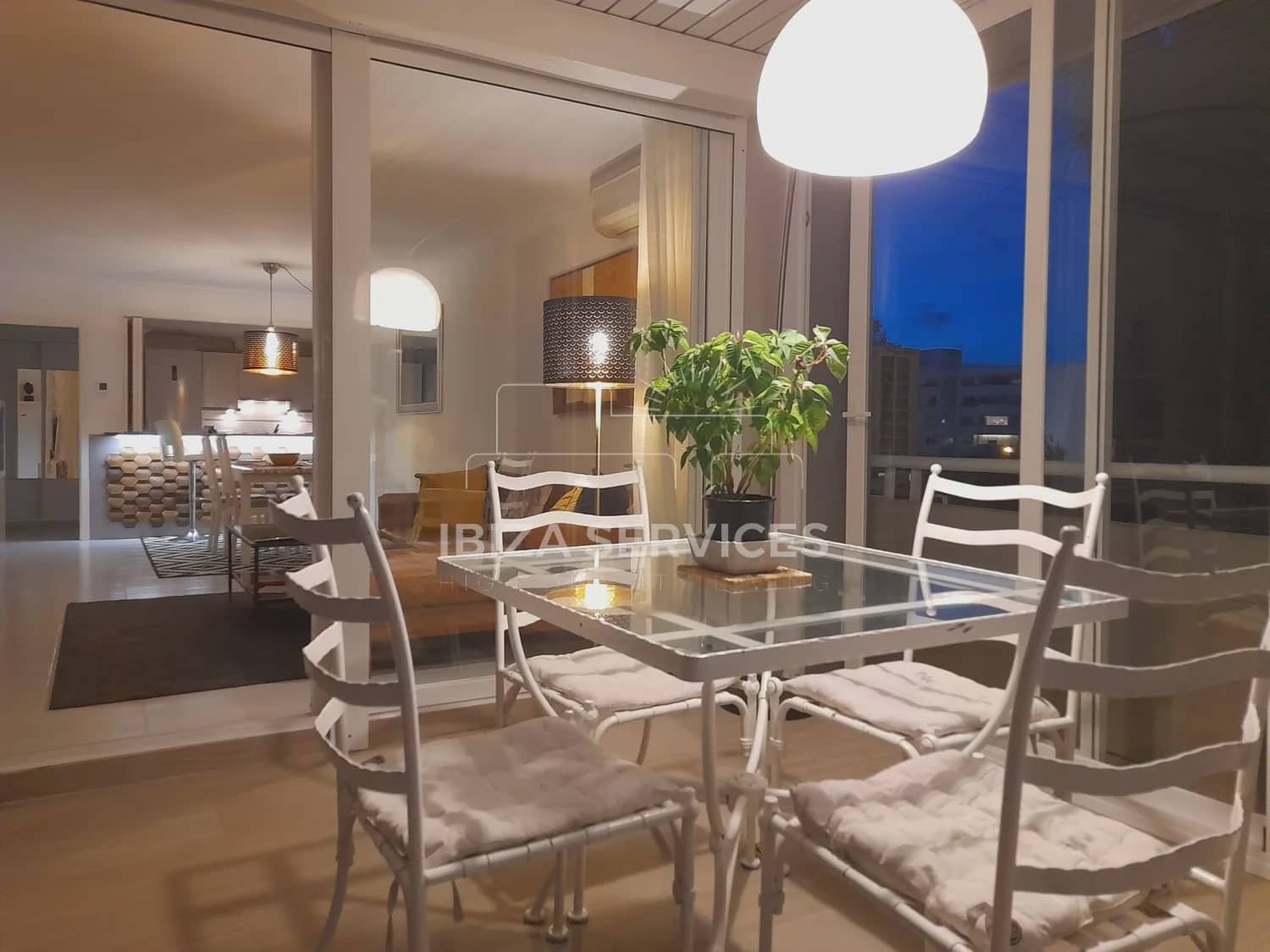 2 Zimmer Apartment zu verkaufen in Ibiza / Eivissa Stadt mit Pool Garage - 800.000 € (Ref: 10147160)