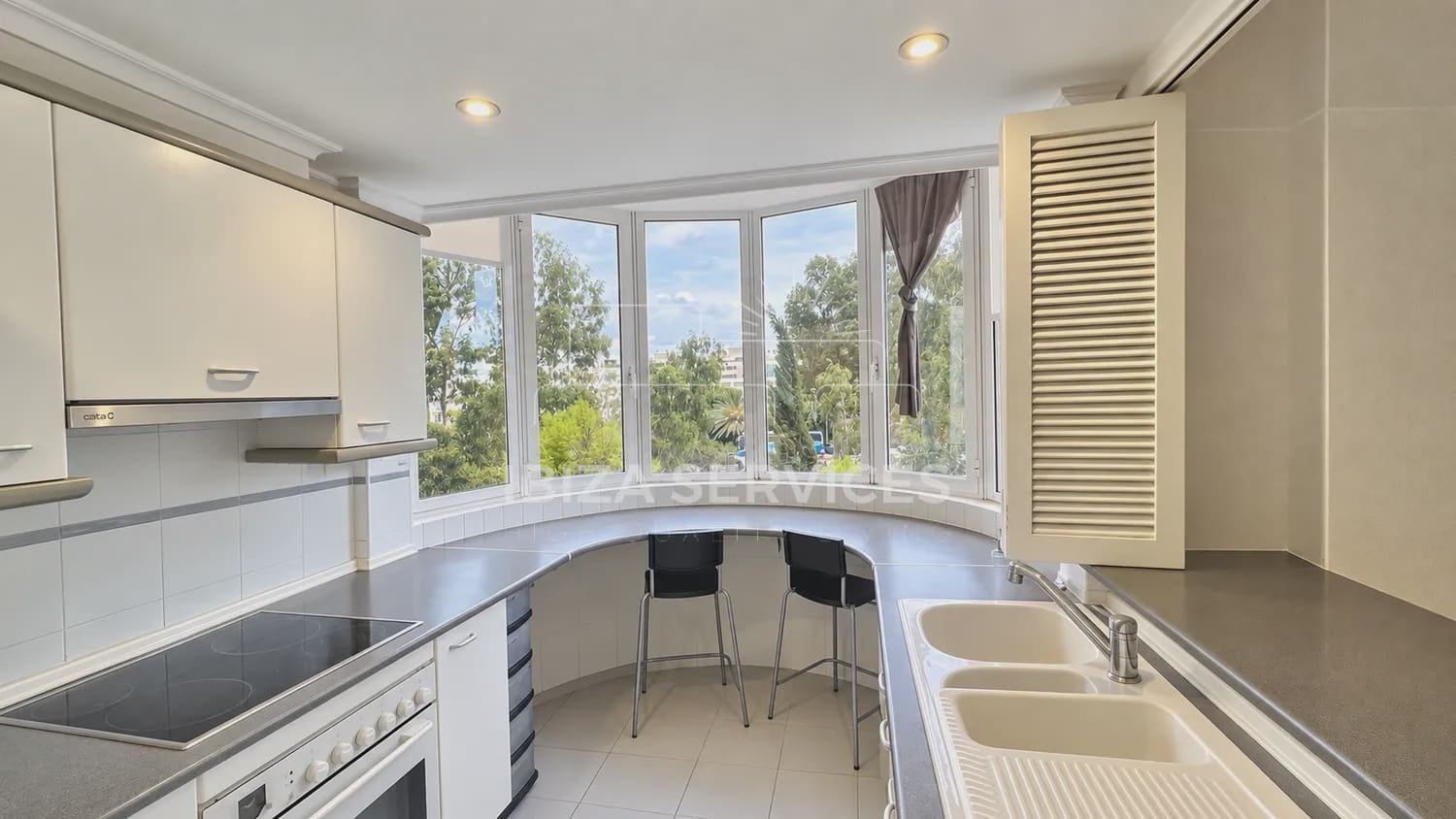 2 Zimmer Apartment zu verkaufen in Ibiza / Eivissa Stadt mit Pool Garage - 800.000 € (Ref: 10147160)