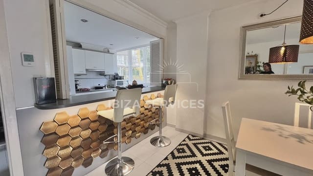 2 bedroom Apartment for sale in Ibiza / Eivissa town with pool garage - € 800,000 (Ref: 10147160)