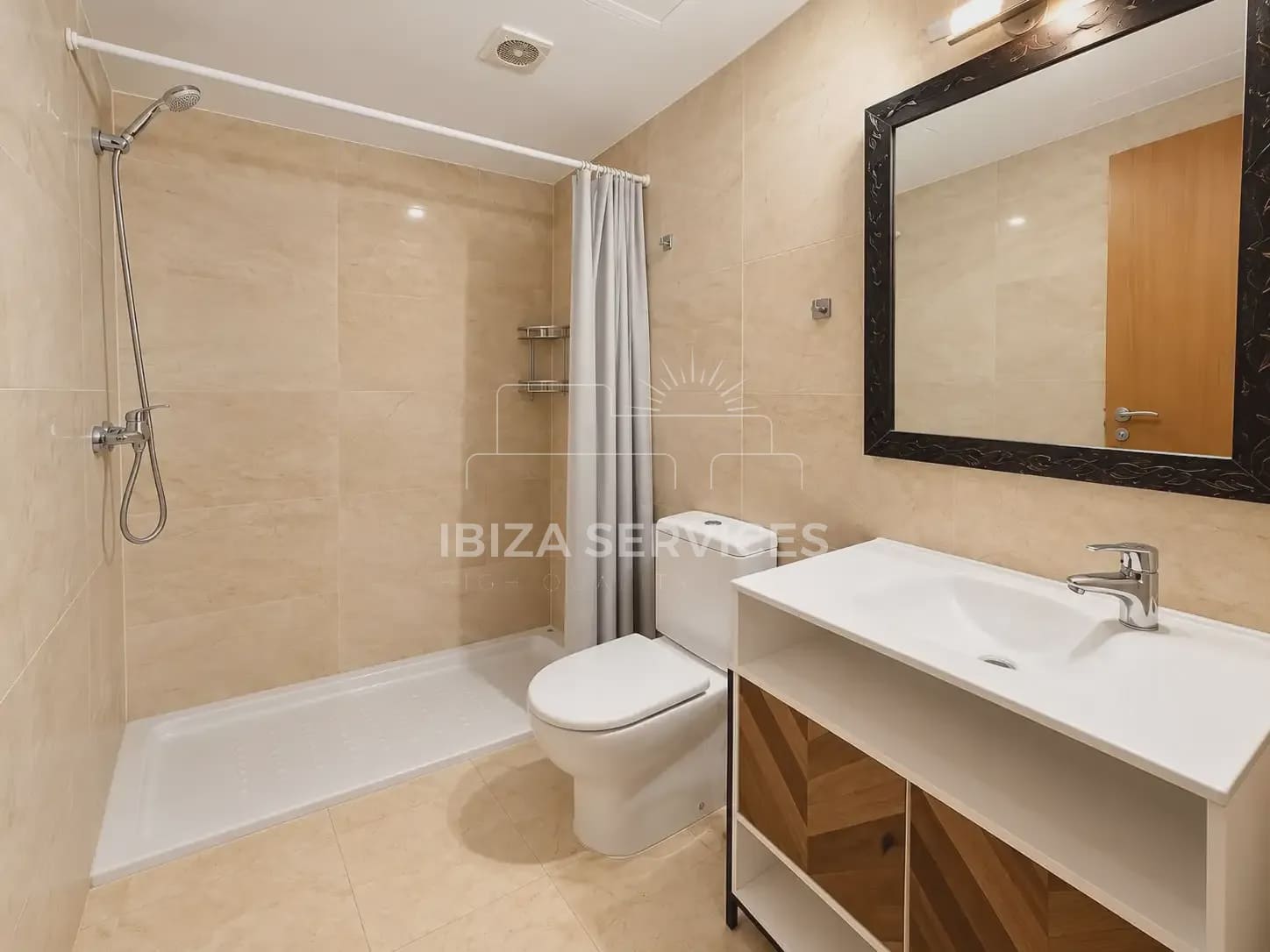 Apartamento de 2 habitaciones en Ibiza / Eivissa ciudad en alquiler con piscina - 2.500 € (Ref: 10179926)