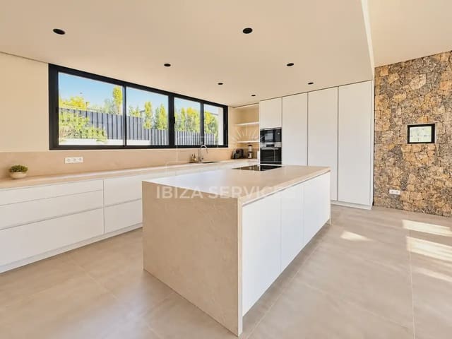 4 soveværelse Villa til leje i Santa Eulalia / Santa Eularia med swimmingpool garage - € 10.000 (Ref: 10182898)