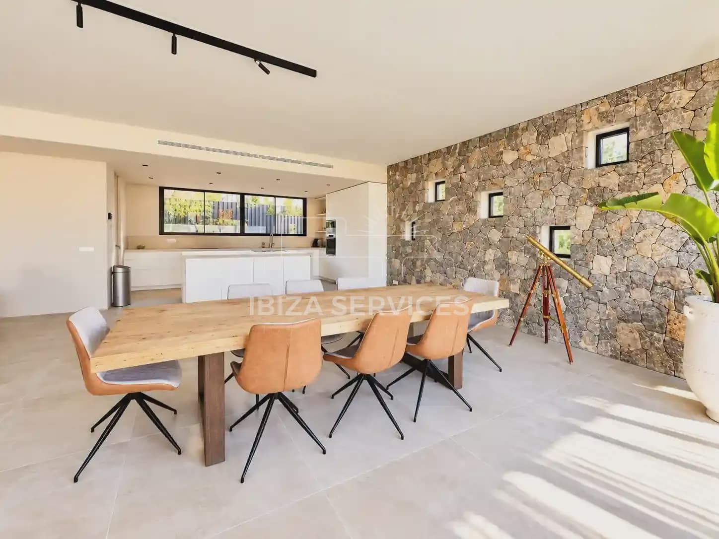 4 soveværelse Villa til leje i Santa Eulalia / Santa Eularia med swimmingpool garage - € 10.000 (Ref: 10182898)