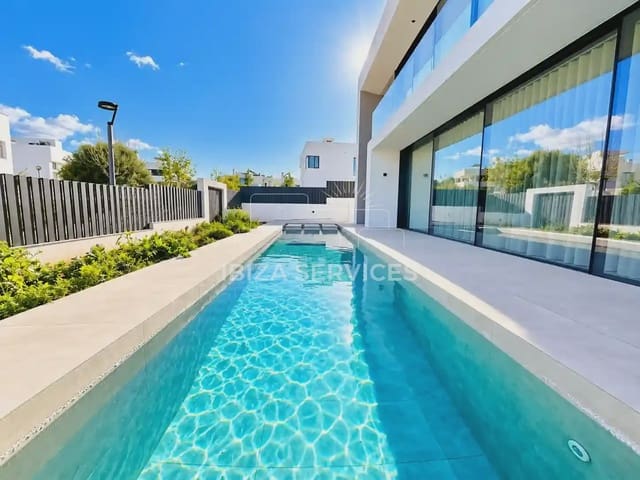 4 soveværelse Villa til leje i Santa Eulalia / Santa Eularia med swimmingpool garage - € 10.000 (Ref: 10182898)