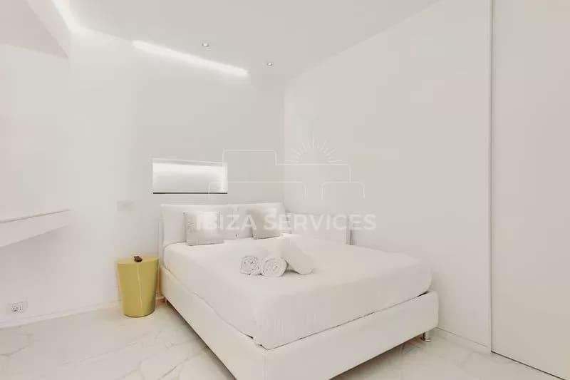 2 slaapkamer Appartement te huur in Ibiza dorp met zwembad garage - € 7.250 (Ref: 8659688)