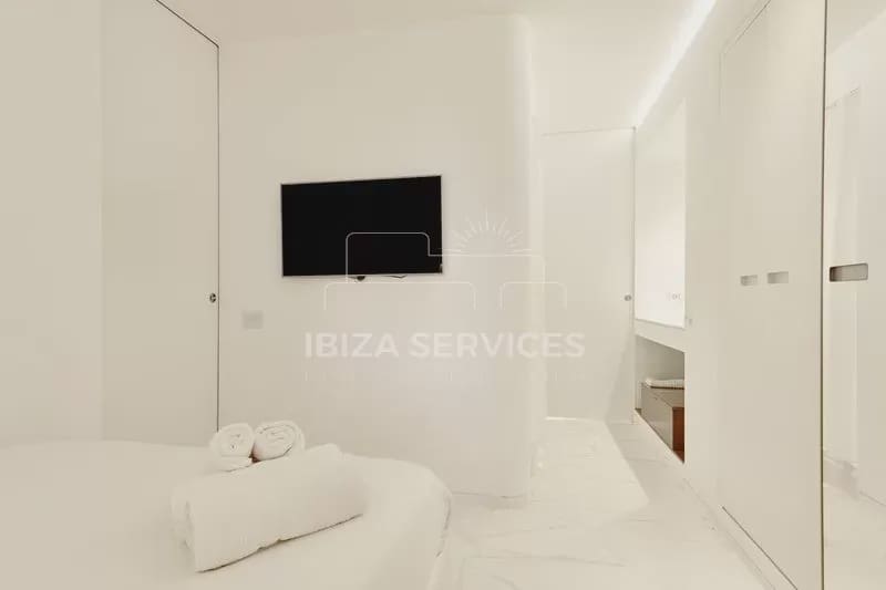 2 slaapkamer Appartement te huur in Ibiza dorp met zwembad garage - € 7.250 (Ref: 8659688)