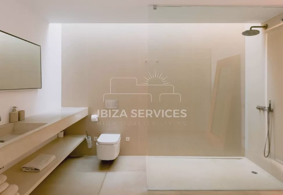 4 slaapkamer Villa voor vakantieverhuur in Es Cubells met zwembad garage - € 12.005 (Ref: 8659692)