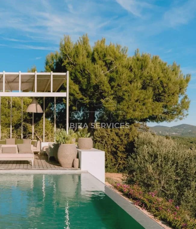 4 slaapkamer Villa voor vakantieverhuur in Es Cubells met zwembad garage - € 12.005 (Ref: 8659692)