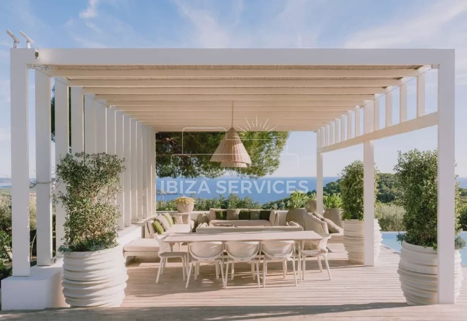 4 slaapkamer Villa voor vakantieverhuur in Es Cubells met zwembad garage - € 12.005 (Ref: 8659692)