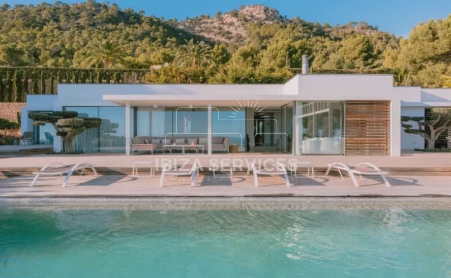 4 slaapkamer Villa voor vakantieverhuur in Es Cubells met zwembad garage - € 12.005 (Ref: 8659692)