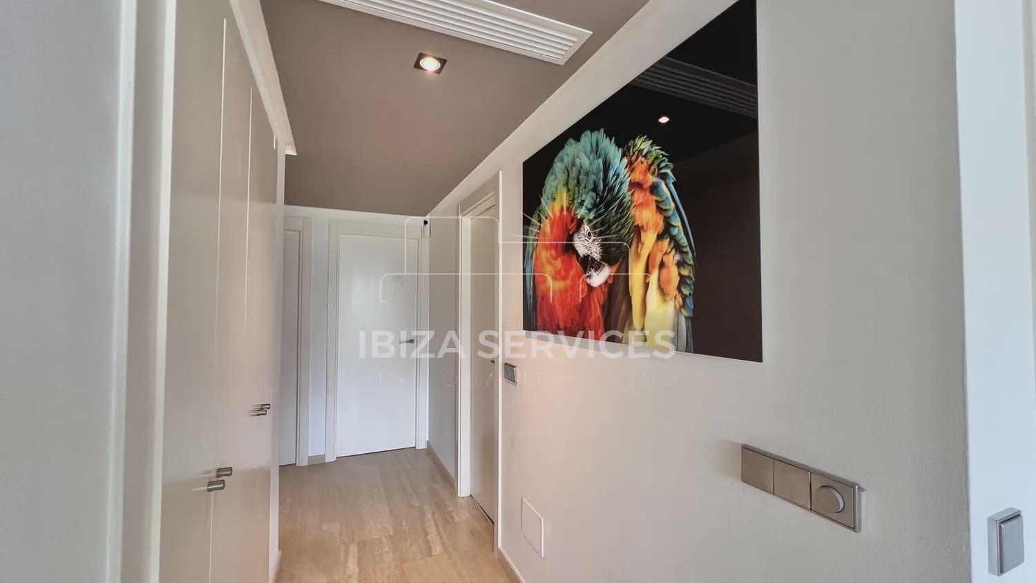 3 slaapkamer Appartement te huur in Talamanca met zwembad garage - € 5.500 (Ref: 8659696)