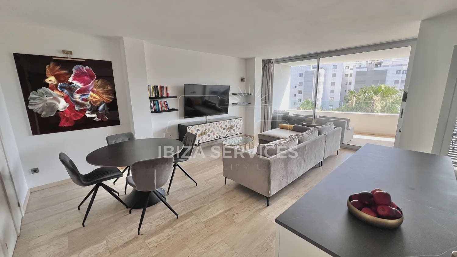 3 slaapkamer Appartement te huur in Talamanca met zwembad garage - € 5.500 (Ref: 8659696)