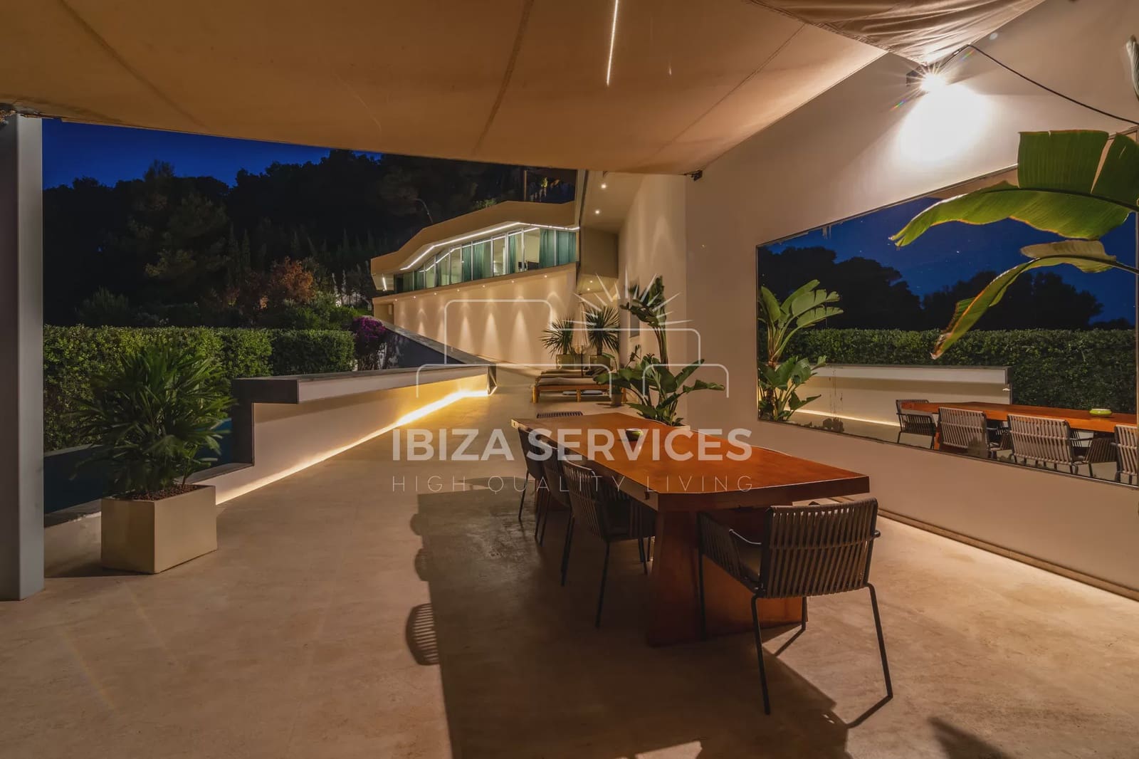 6 sovrum Villa för semesterbostäder i Roca Llisa med pool garage - 24 003 € (Ref: 8659703)