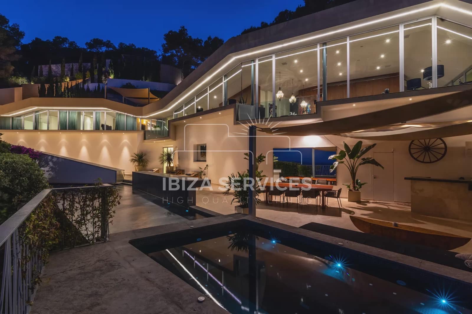 6 sovrum Villa för semesterbostäder i Roca Llisa med pool garage - 24 003 € (Ref: 8659703)