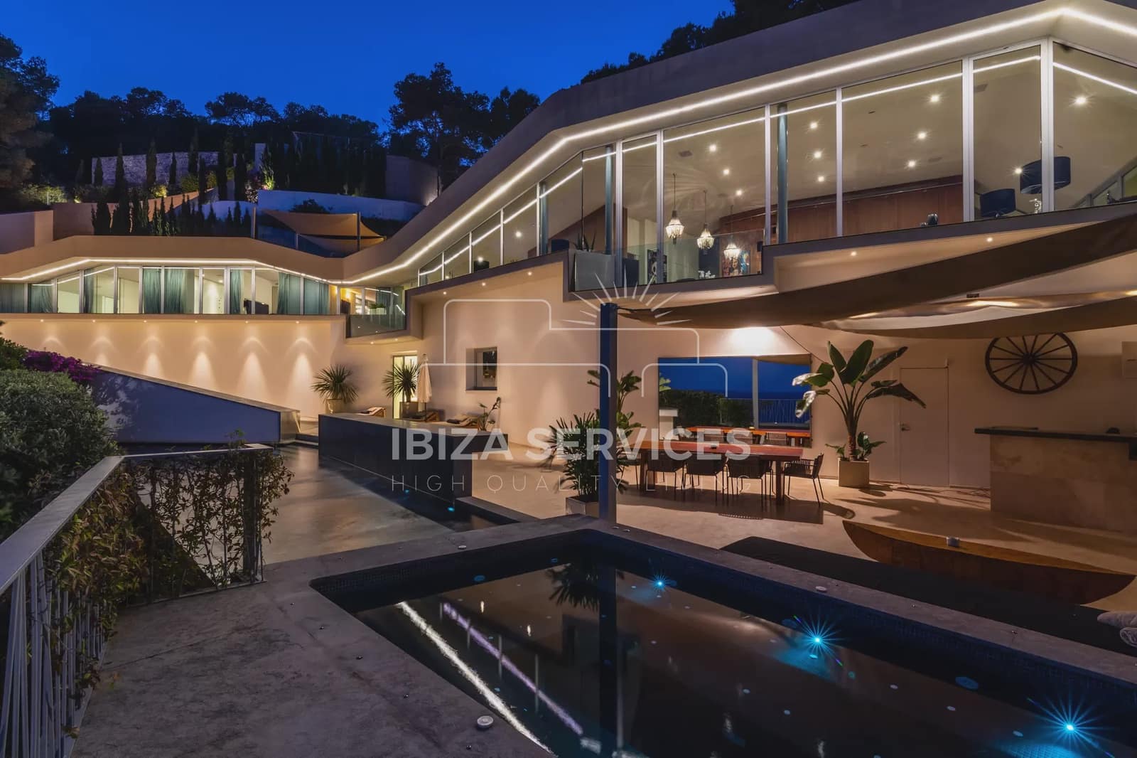 6 sovrum Villa för semesterbostäder i Roca Llisa med pool garage - 24 003 € (Ref: 8659703)