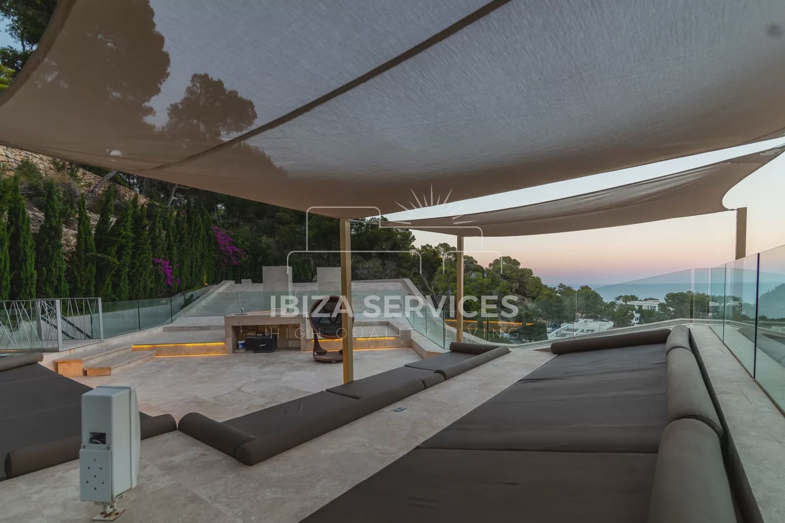 6 sovrum Villa för semesterbostäder i Roca Llisa med pool garage - 24 003 € (Ref: 8659703)