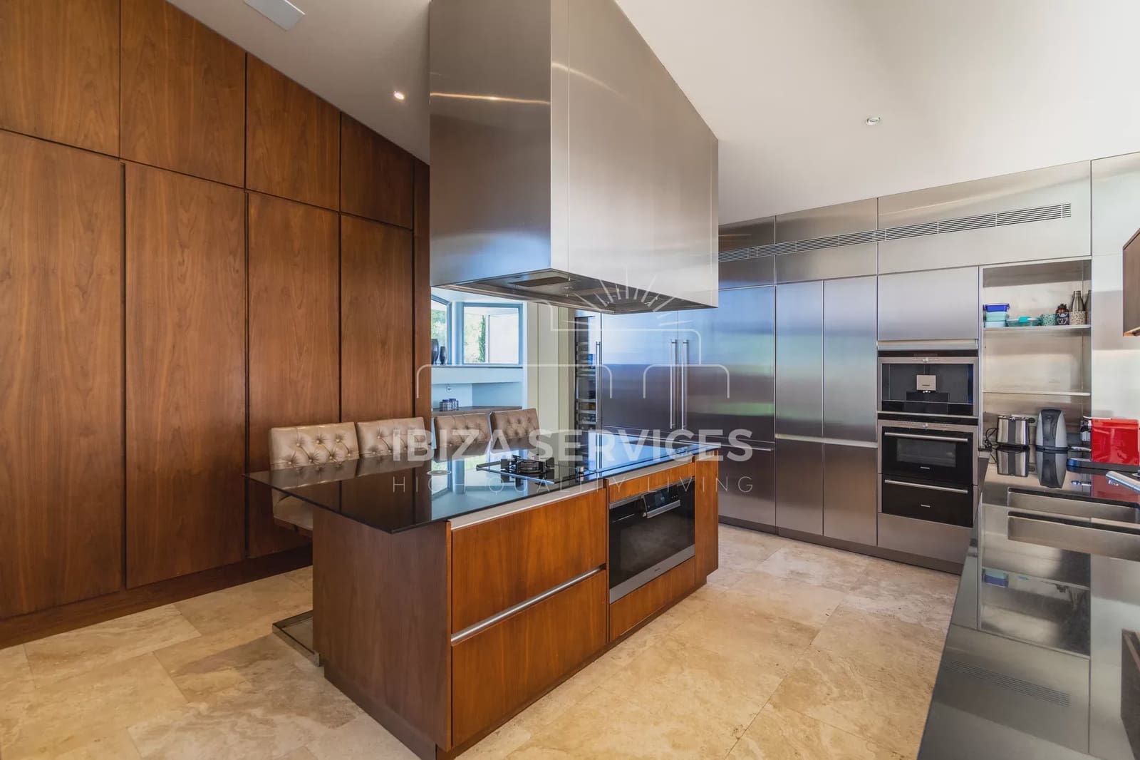 6 sovrum Villa för semesterbostäder i Roca Llisa med pool garage - 24 003 € (Ref: 8659703)