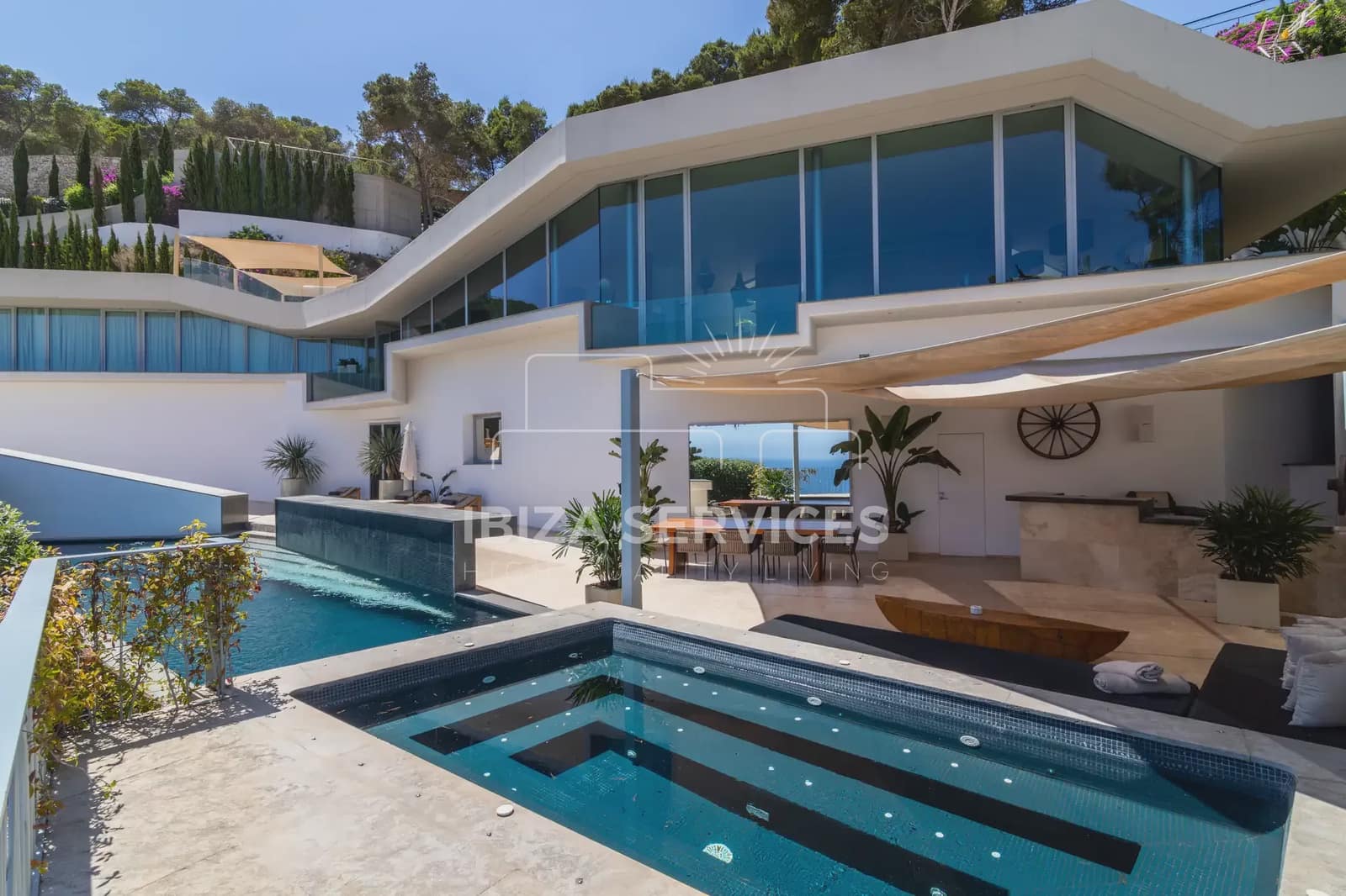 6 sovrum Villa för semesterbostäder i Roca Llisa med pool garage - 24 003 € (Ref: 8659703)