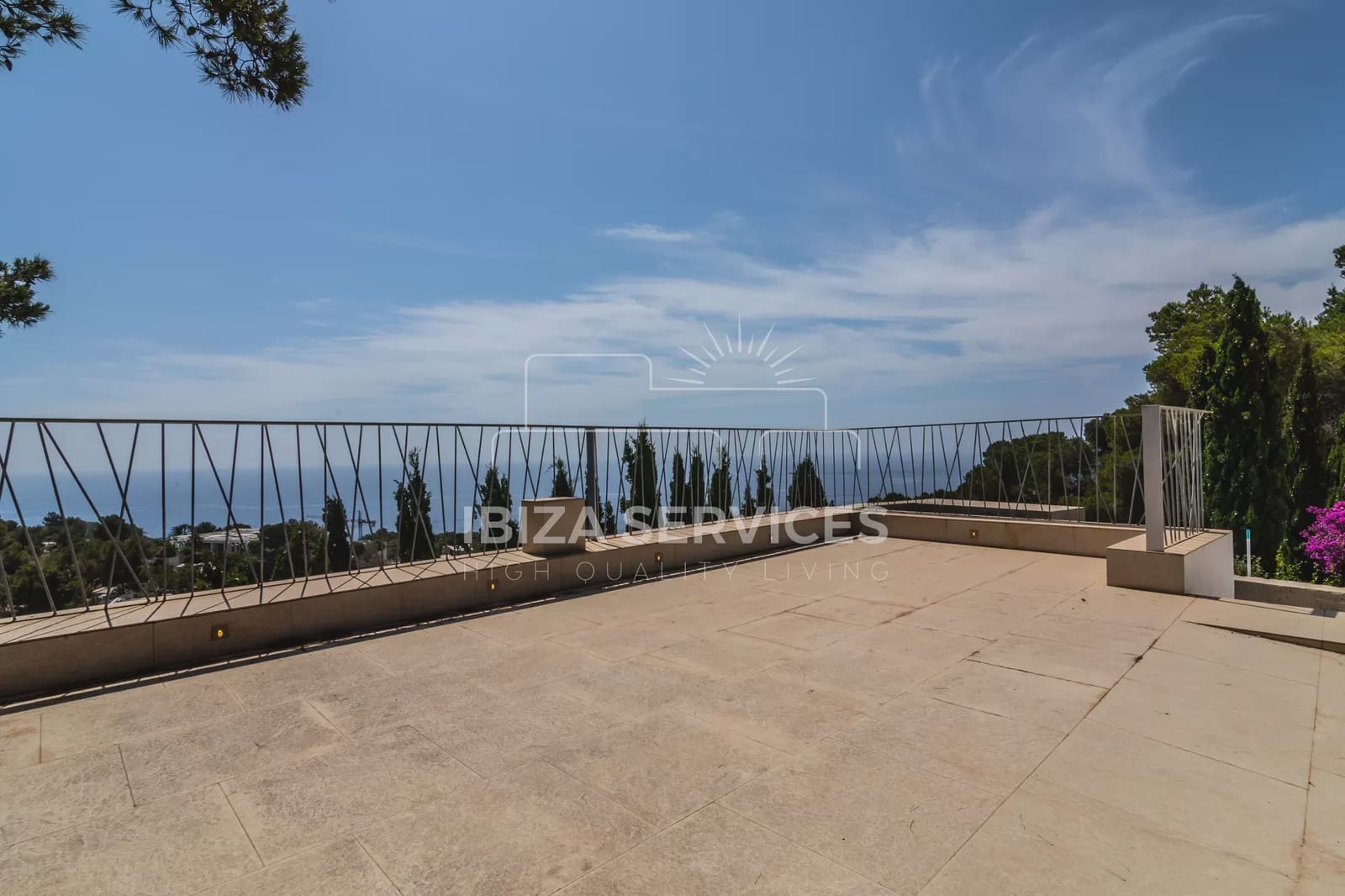 6 sovrum Villa för semesterbostäder i Roca Llisa med pool garage - 24 003 € (Ref: 8659703)