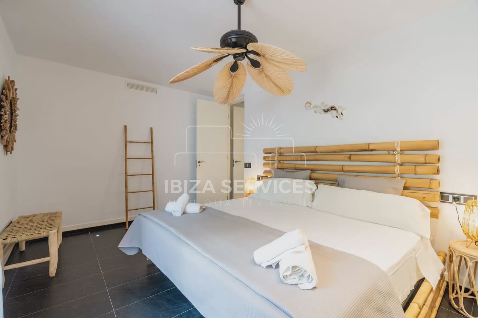 3 sovrum Villa för semesterbostäder i Santa Eulalia / Santa Eularia med pool garage - 7 812 € (Ref: 8659705)