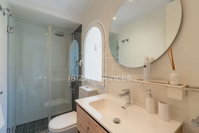 3 quarto Moradia para arrendamento para férias em Santa Eulalia / Santa Eularia com piscina Garagem - 7 812 € (Ref: 8659705)