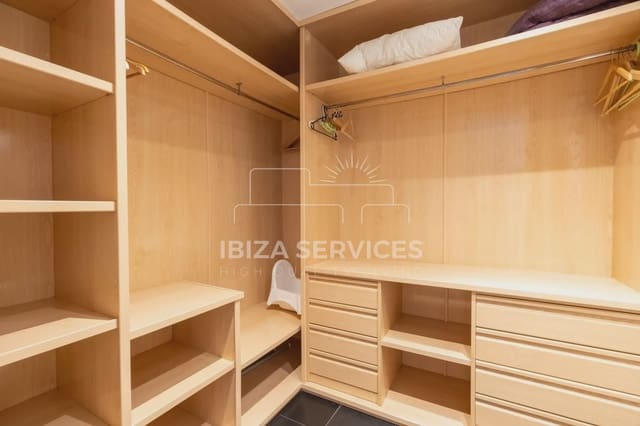 3 quarto Moradia para arrendamento para férias em Santa Eulalia / Santa Eularia com piscina Garagem - 7 812 € (Ref: 8659705)