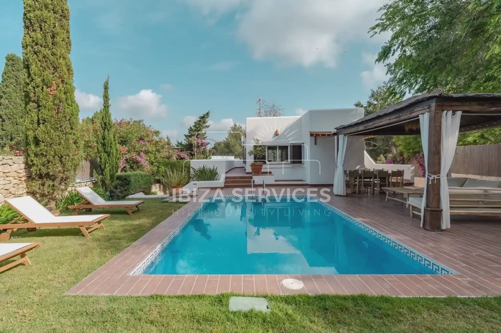 3 sovrum Villa för semesterbostäder i Santa Eulalia / Santa Eularia med pool garage - 7 812 € (Ref: 8659705)