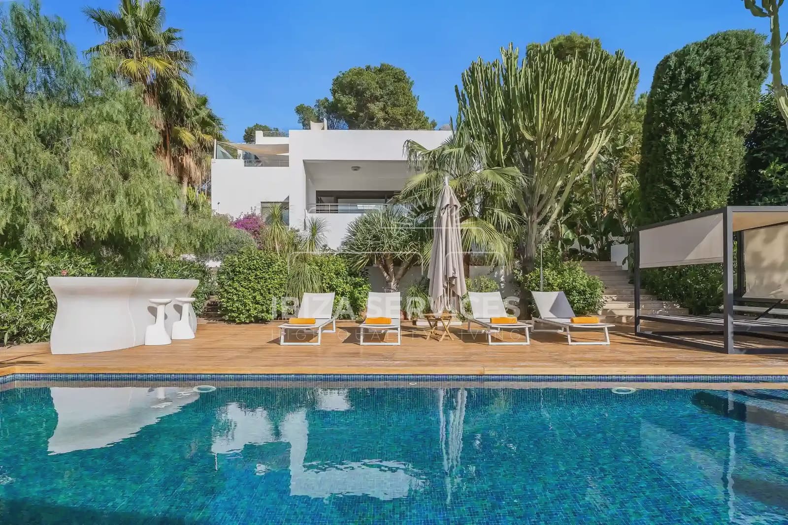 5 sypialnia Willa na kwatery wakacyjne w Talamanca z basenem garażem - 14 406 € (Ref: 8659707)