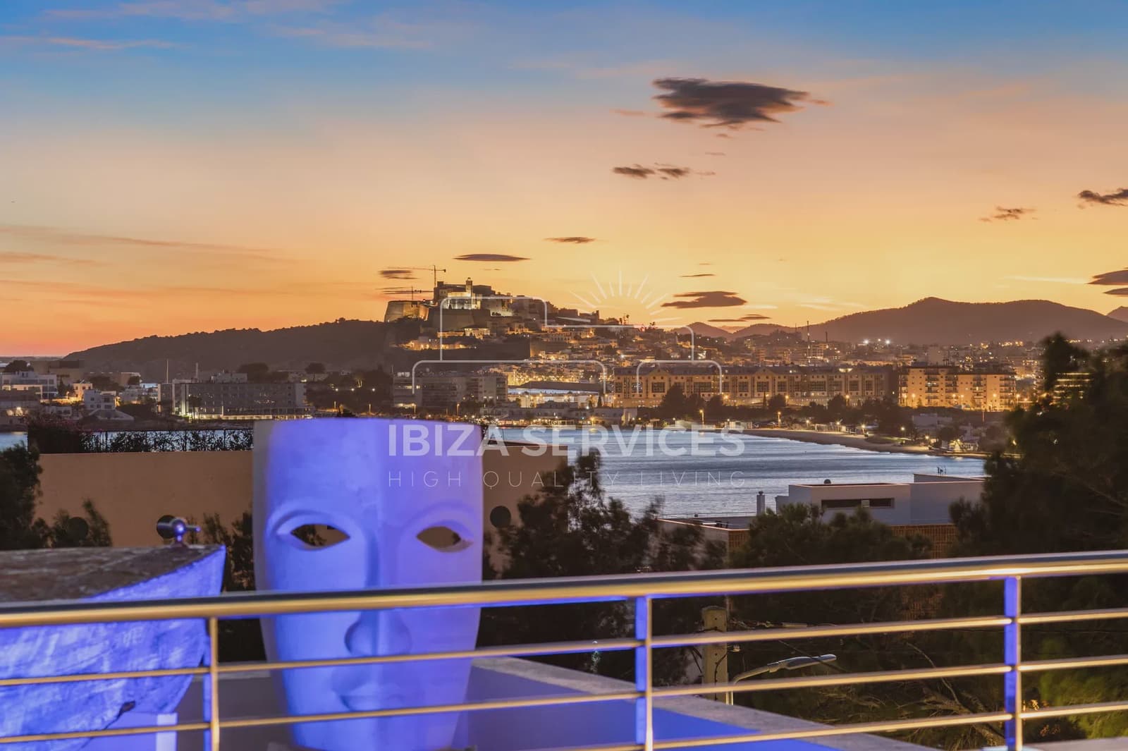 5 sypialnia Willa na kwatery wakacyjne w Talamanca z basenem garażem - 14 406 € (Ref: 8659707)