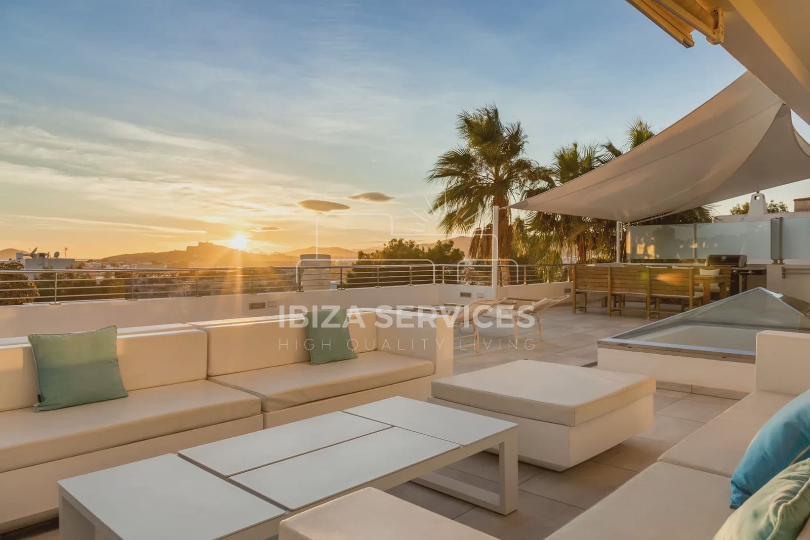 5 sypialnia Willa na kwatery wakacyjne w Talamanca z basenem garażem - 14 406 € (Ref: 8659707)