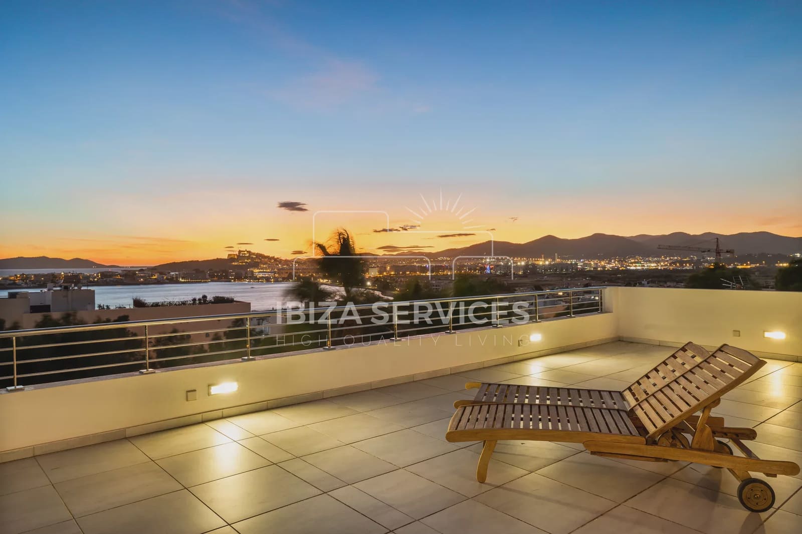 5 sypialnia Willa na kwatery wakacyjne w Talamanca z basenem garażem - 14 406 € (Ref: 8659707)